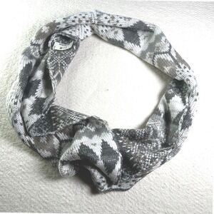 Aeropostale Infinity‎ Scarf Fair Isle Gray White Metallic Knit Winter Unisex NWT
